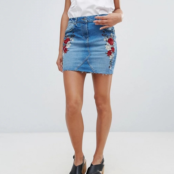 Parisian Floral Embroidered Denim Skirt - Picture 8 of 8